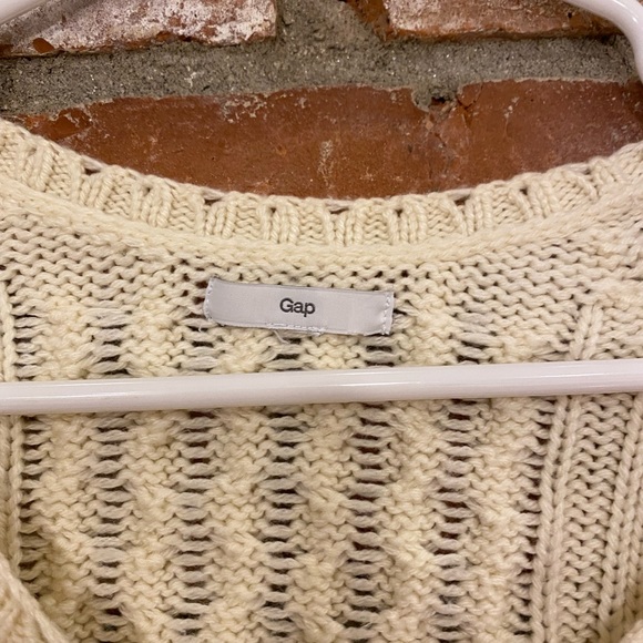 Women’s large Gap sweater - Picture 3 of 5